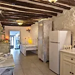 Fimaira 2 * Ermupoli