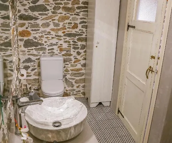 Fimaira 2 펜션 에르무폴리