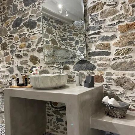 Semesterbostad Fimaira 2 *