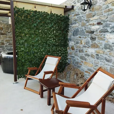 Semesterbostad Fimaira 2