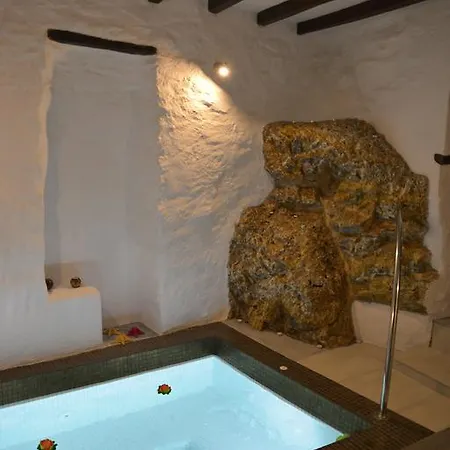 Semesterbostad Fimaira 2 *