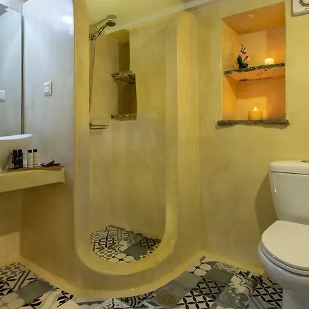 Fimaira 2 * Ermoupoli